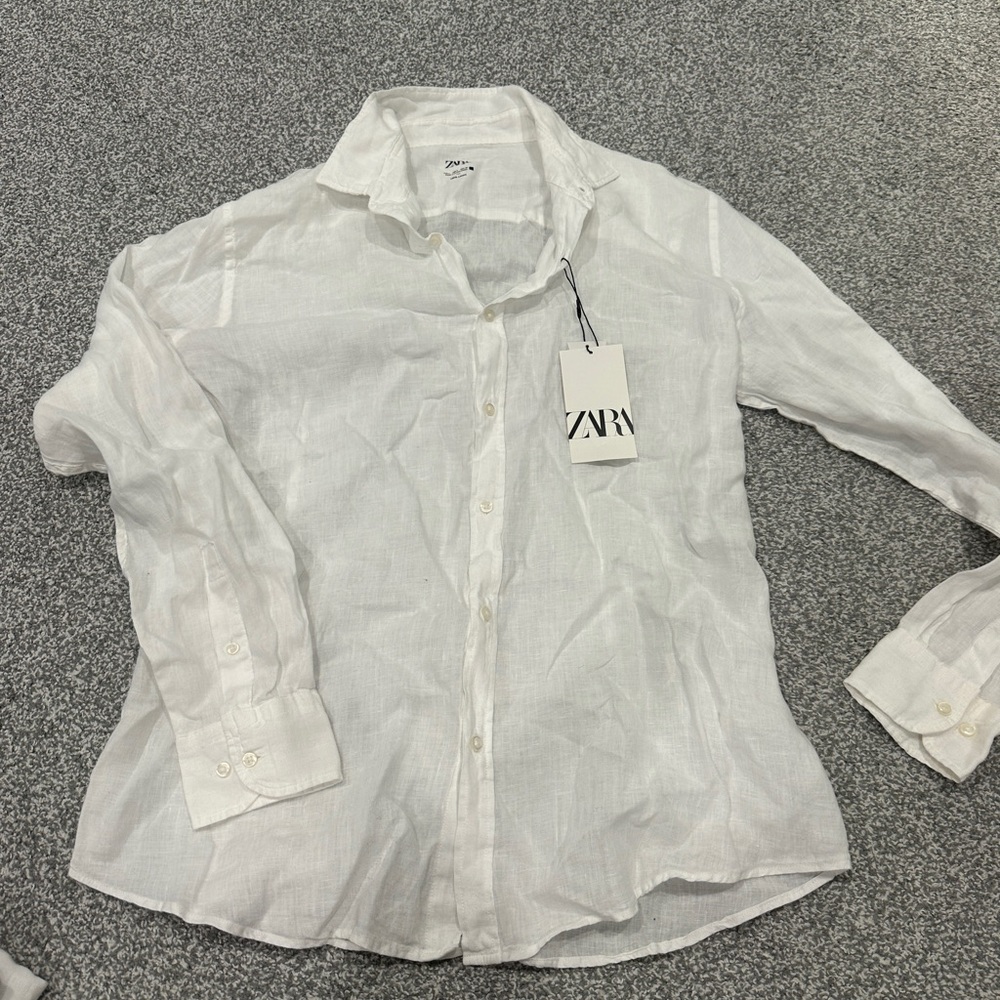 Zara Men's Crisp White Button Down Shirt